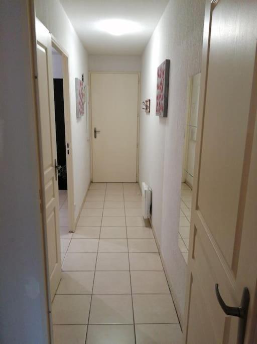 Le Soleil D Eugenie Appartement Dans Residence Avec Piscine Commune Pres De Carcassonne Olonzac Eksteriør bilde