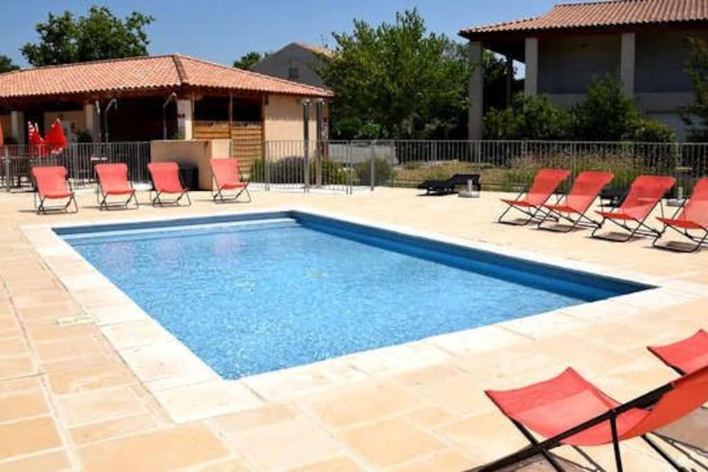 Le Soleil D Eugenie Appartement Dans Residence Avec Piscine Commune Pres De Carcassonne Olonzac Eksteriør bilde