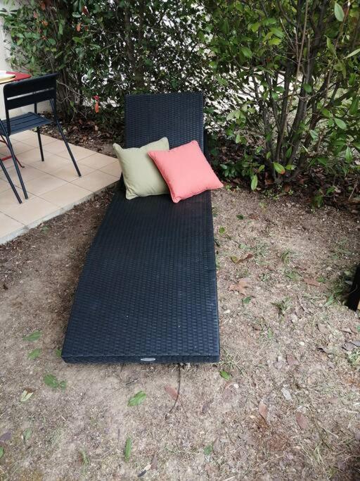 Le Soleil D Eugenie Appartement Dans Residence Avec Piscine Commune Pres De Carcassonne Olonzac Eksteriør bilde